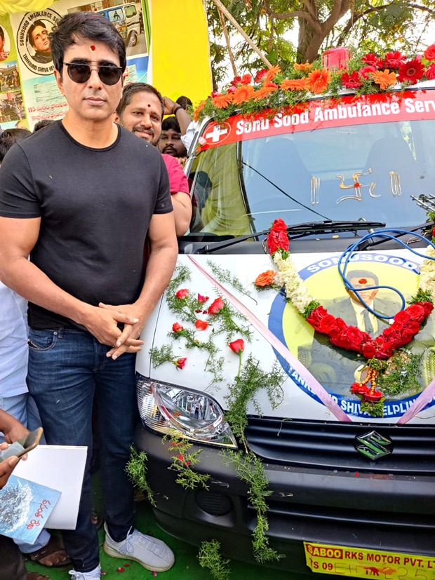 Ambulance service started in Telangana under the name of Sonu Sood, to help the patients of the city and villages