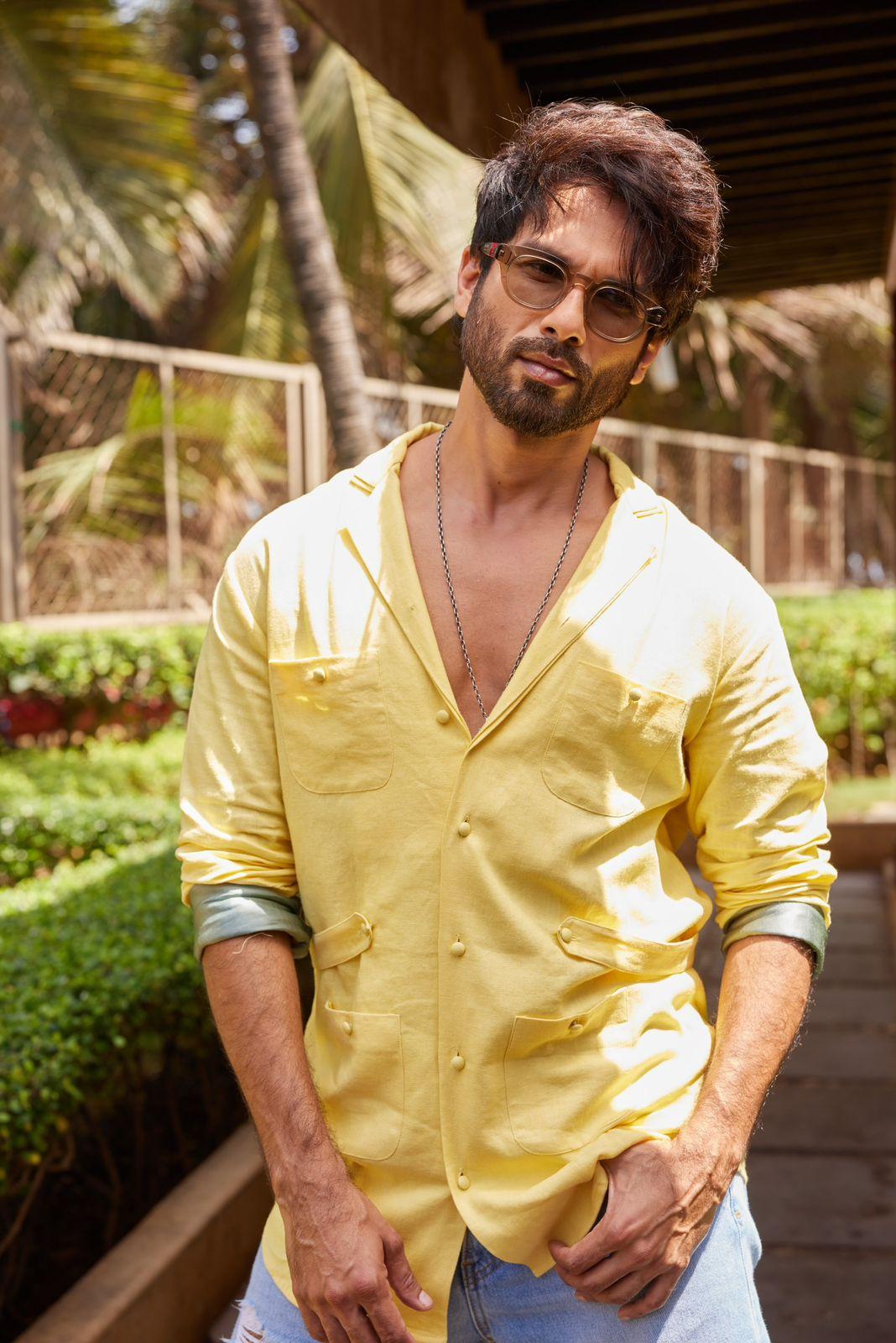 Netizens hail Shahid Kapoor as ShaHIT Kapoor