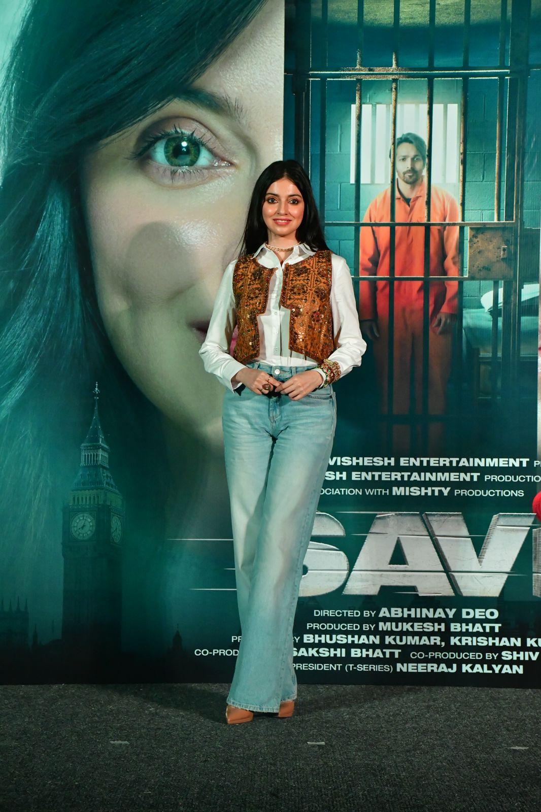 Divya Khossla gets lauded for her compelling performance at Savi’s special screening in Jaipur