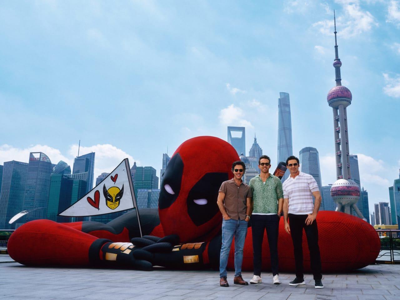 MARVEL STUDIOS “DEADPOOL & WOLVERINE” GLOBAL PRESS TOUR BEGINS AT SHANGHAI!Ryan Reynolds, Hugh Jackman and Director Shawn Levy Thrill the Excited Crowds at Shanghai!