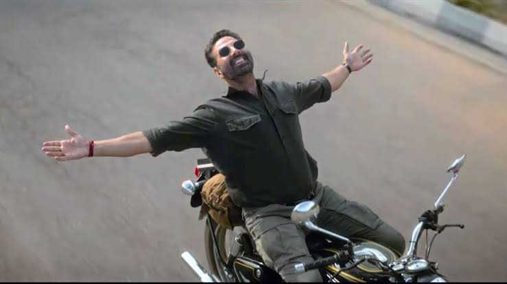 Akshay Kumar Opens Up About Overcoming Career Challenges and Staying Focused